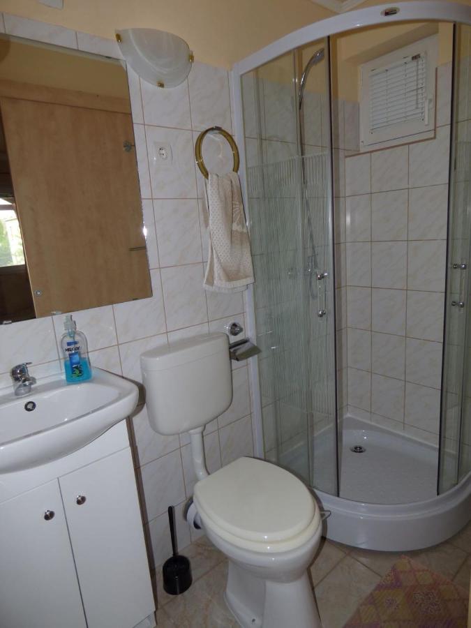 Vitorlas Apartmanhaz Шіофок Екстер'єр фото