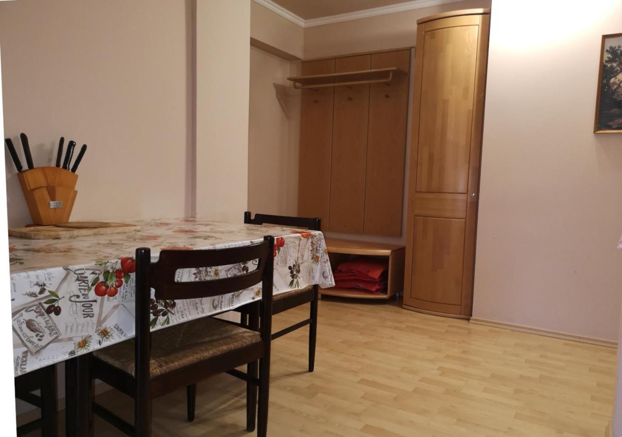 Vitorlas Apartmanhaz Шіофок Екстер'єр фото